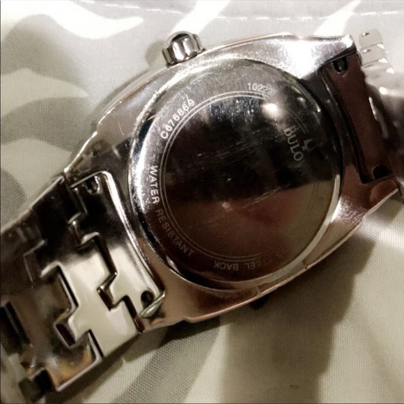 Bulova watch - Picture 3 of 3